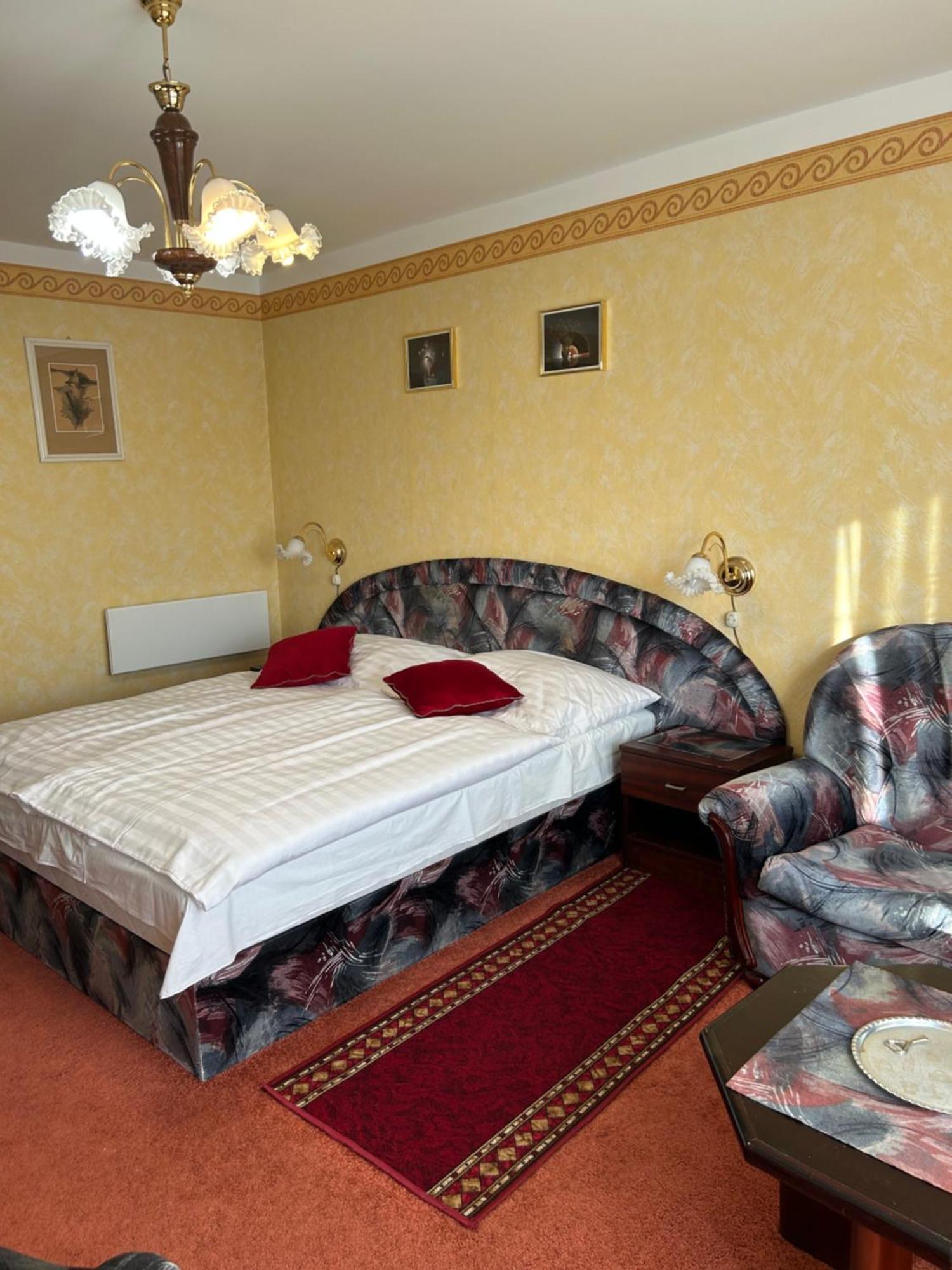 Bed and Breakfast Angela Panzio Berettyóújfalu Exterior foto