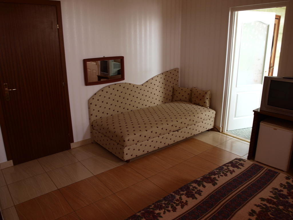 Bed and Breakfast Angela Panzio Berettyóújfalu Zimmer foto